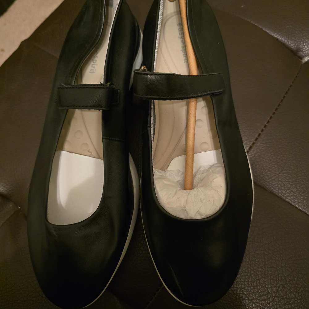 Easy Spirit Black Mary Jane Flats NEW